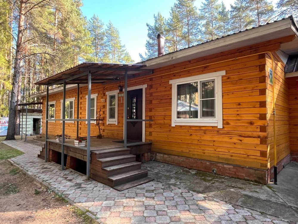 Коттедж для 14 человек с кухней и баней