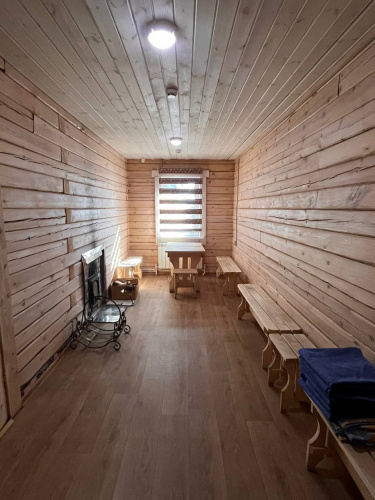 Коттедж для 14 человек с кухней и баней